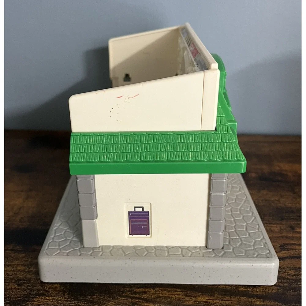 Fisher Price GeoTrax Tracktown Railway Remote Depot Terminal